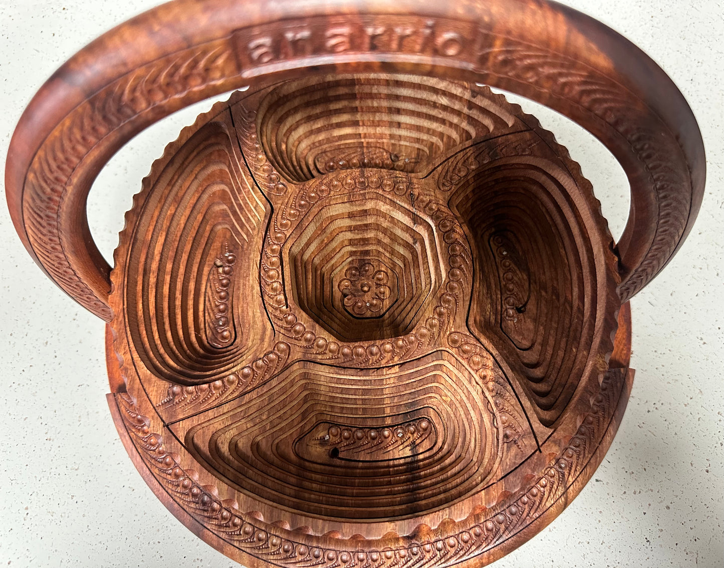 Anarrio Wooden Basket: 5 Partitions