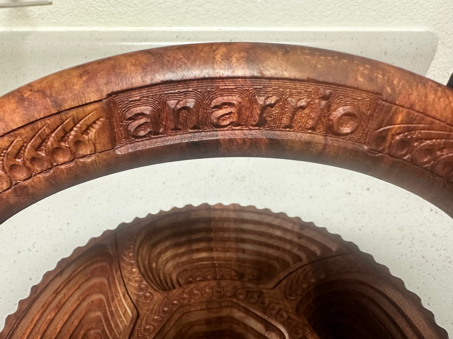 Anarrio Wooden Basket: 5 Partitions